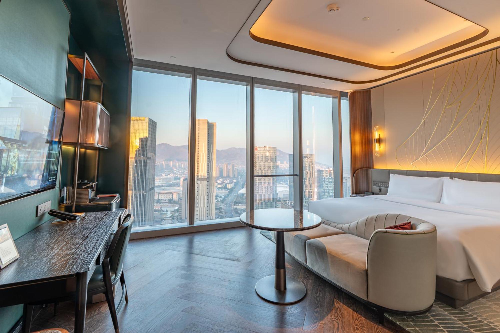 Mgm Qingdao Hotel Exterior photo